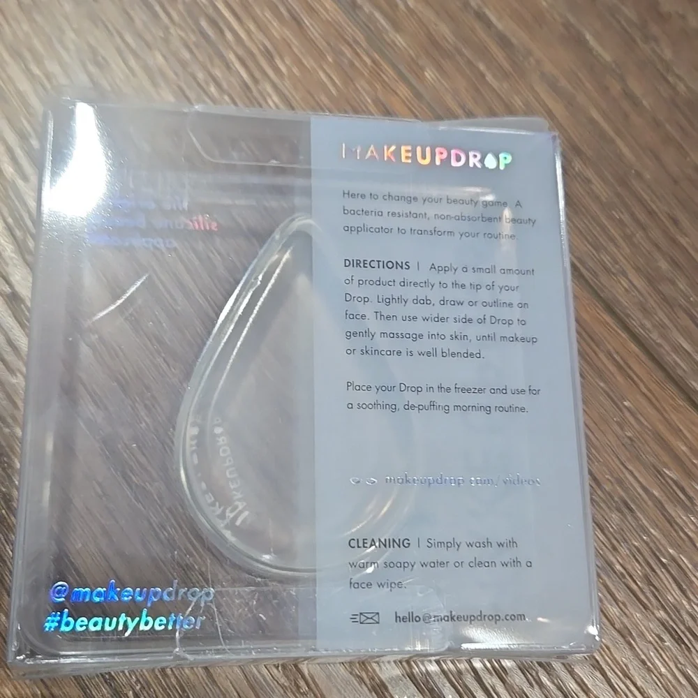 NWT TWO MAKEUPDROP SILICONE BEAUTY APPLICATORS... #7888